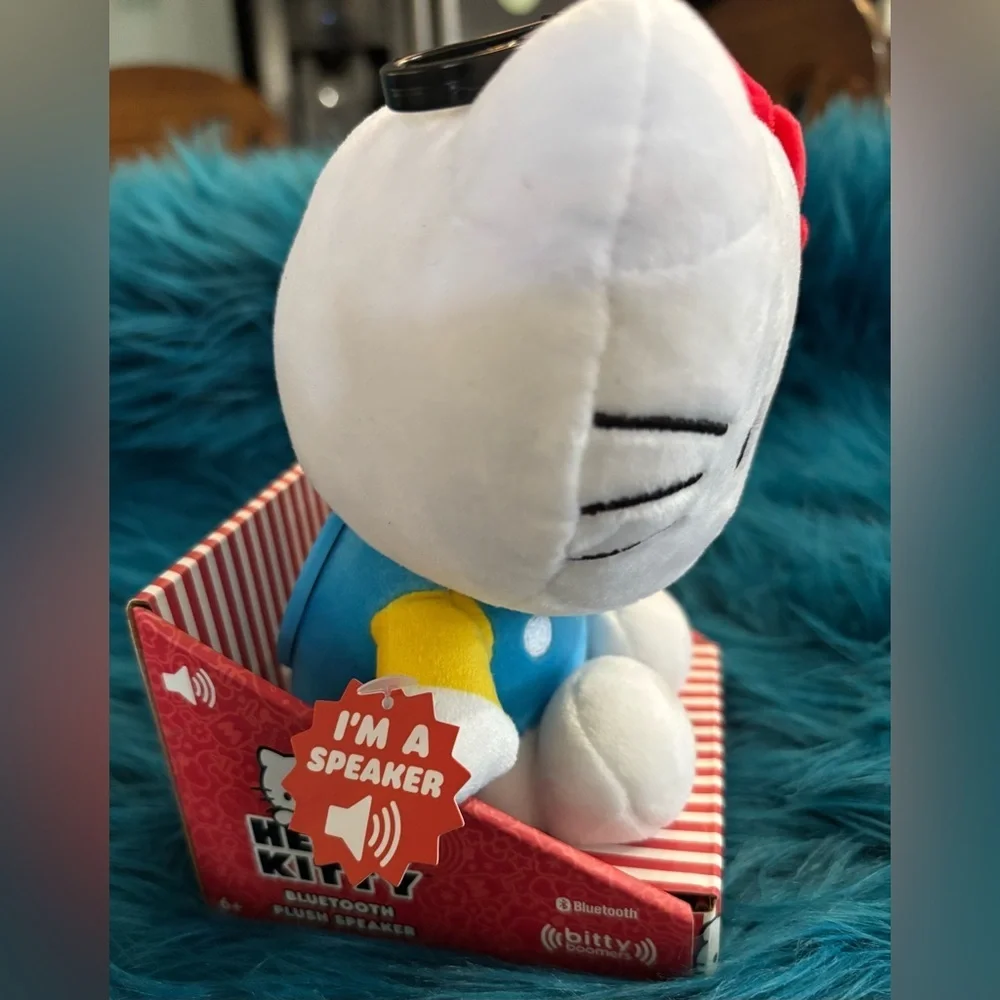 NWT Hello Kitty plush Bluetooth speaker. Rechargeable. Girlhoodcore, Bubblegum - Picture 5 of 6